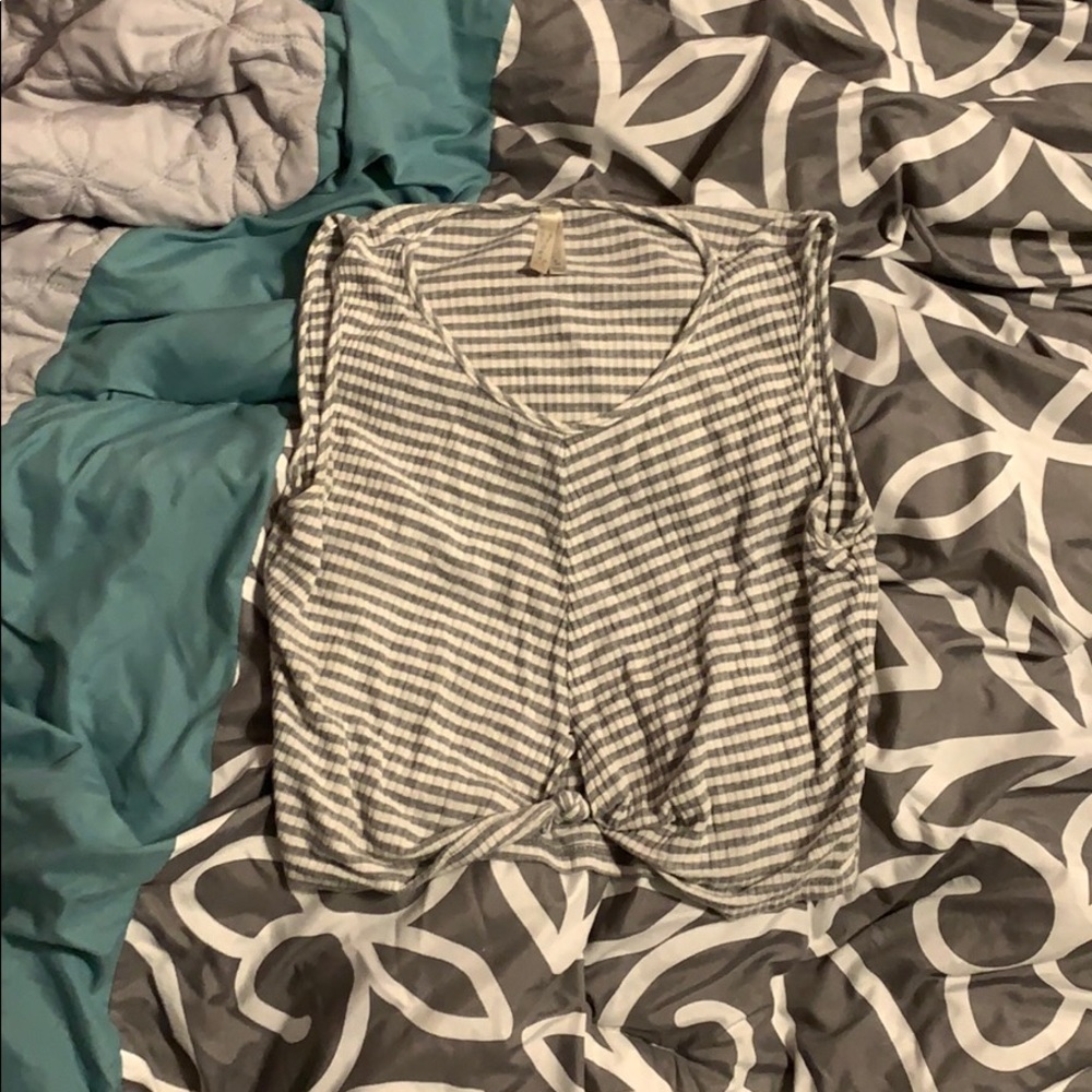 Striped grey and white crop top